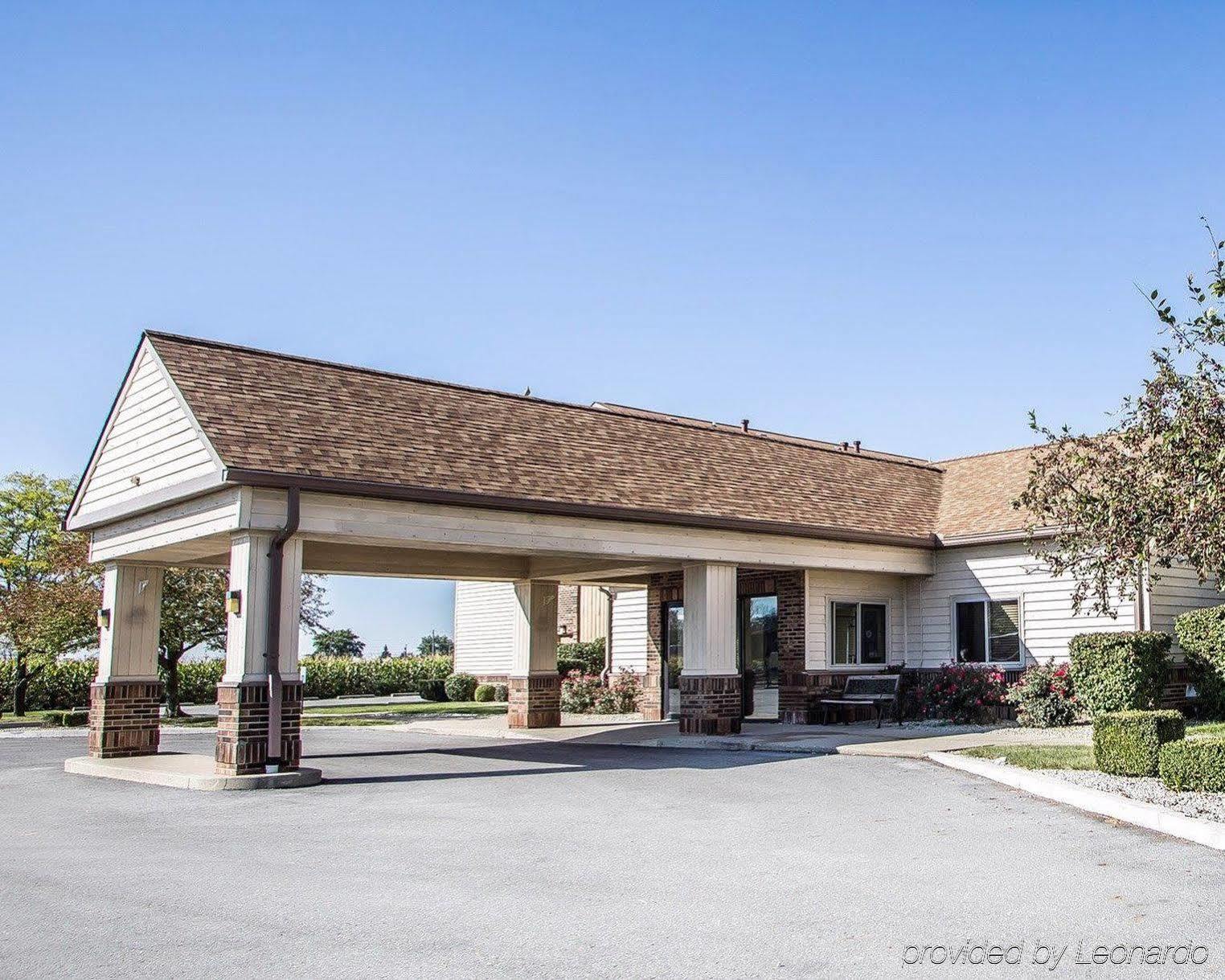 Days Inn By Wyndham Sidney Oh Exteriör bild