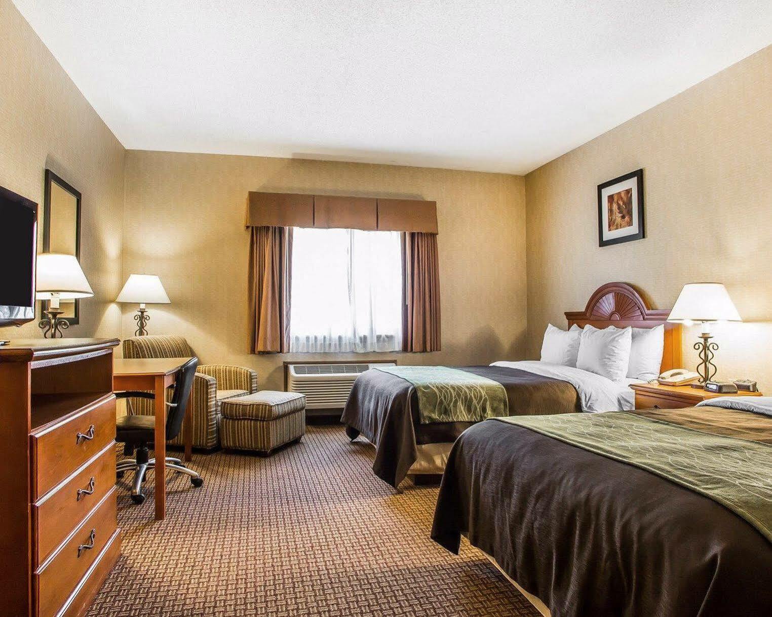 Days Inn By Wyndham Sidney Oh Exteriör bild