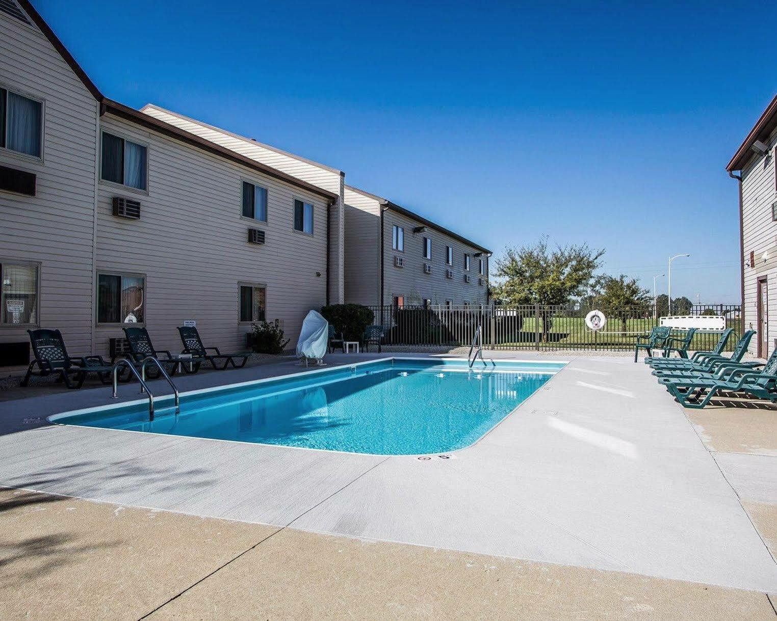 Days Inn By Wyndham Sidney Oh Exteriör bild